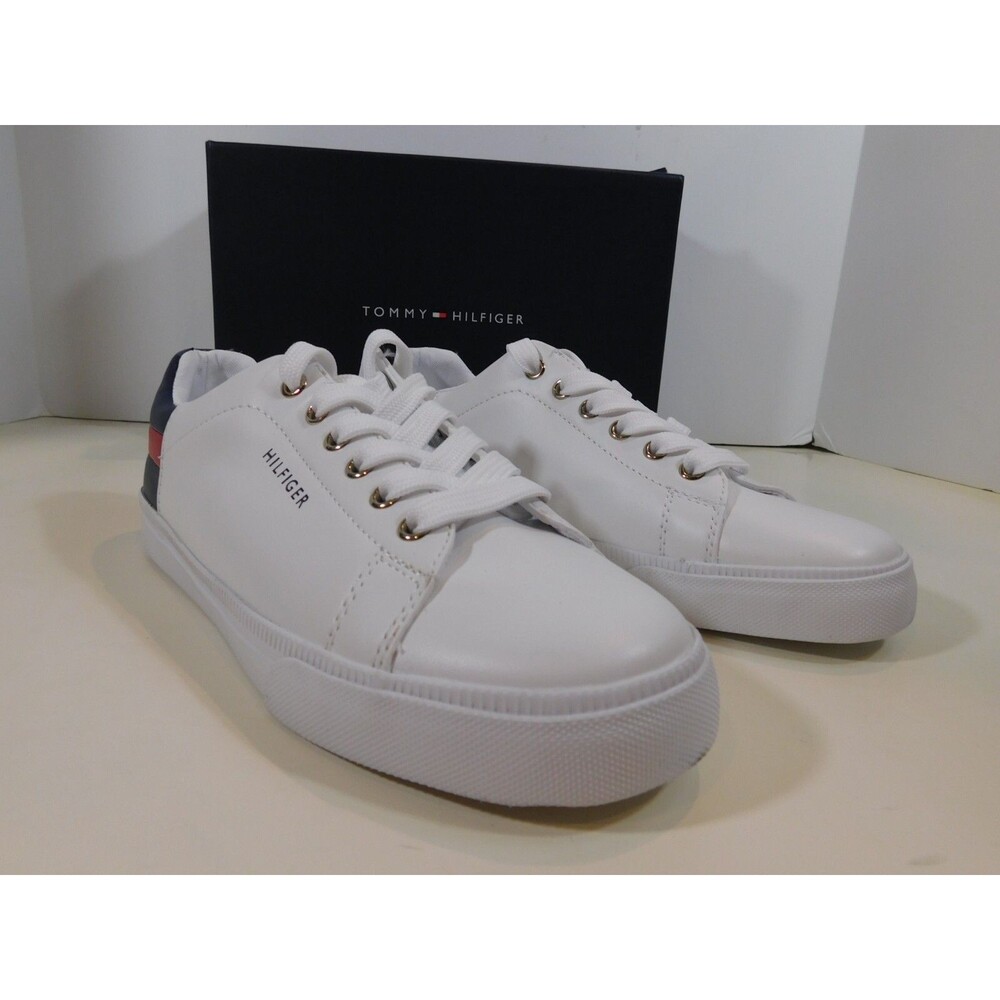 TOMMY HILFIGER Laddin Lace-Up Sneaker Sneakers Women's sz 6  M White